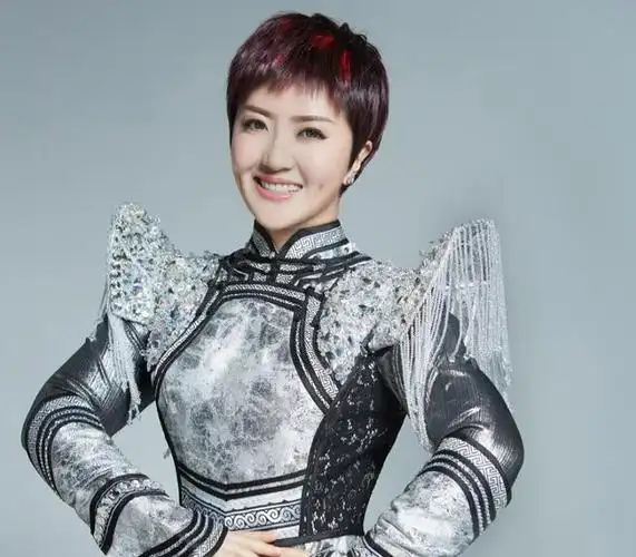 歌手格格的生日是几月几日