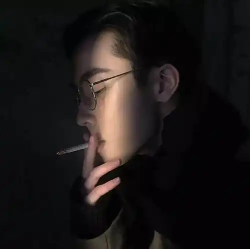 超帅男生自拍头像图片_头像图片_扣扣乐园