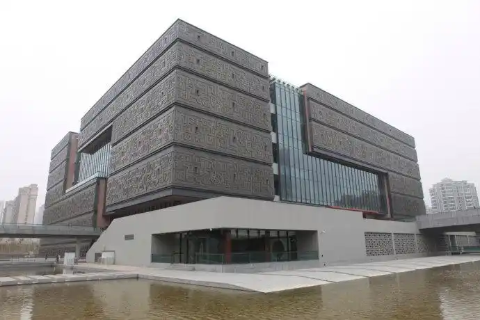 安徽省凌家滩出土的玉器(图3)