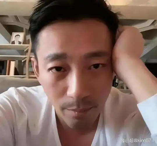 京城四少没落史破产离婚靠老婆还债富二代变负二代