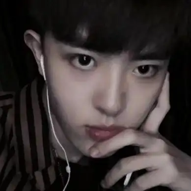 男生头像真人帅气图片