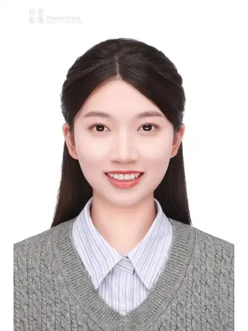 爱笑的女生运气不会差轻岛证件照