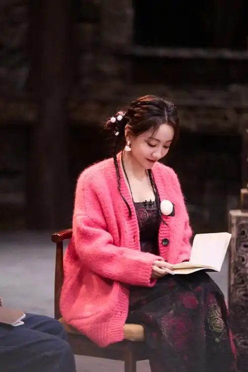 蓉一麦@杨蓉的特派记录员,分享一组高清剧照