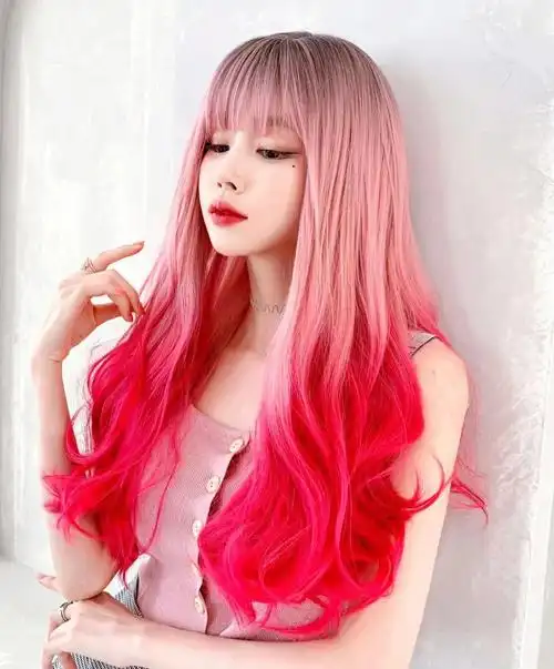 显白又高级的淡梅蔓粉色 ～73这款梅蔓粉色是很多女生春夏季染发