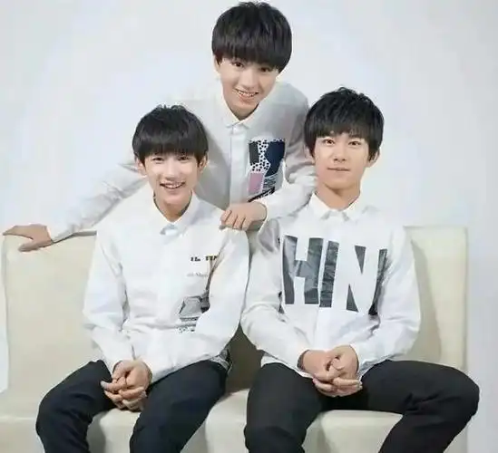 脸部坑洼满脸痘,状态差眼神空洞|白皙|吴京|王俊凯|填词人|古典乐