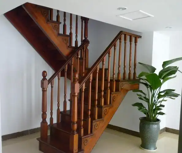 供应楼梯 实木楼梯踏步 红橡木实木楼梯扶手 别墅室内整体楼梯