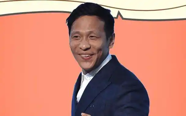 不是黑人,也不是晒黑,而是我们的喜剧大咖宋小宝!