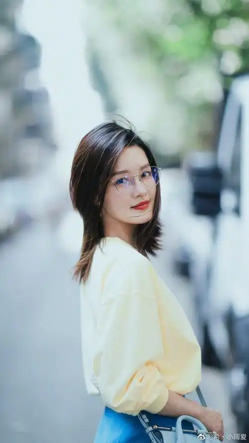女明星金丝边眼镜可吗李沁,刘亦菲,杨幂