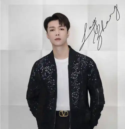 原创原创向往5张艺兴放飞自我纯素颜出镜没了包装明星就是普通人