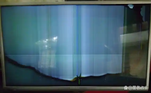 液晶显示器,电视被碰坏,开机花屏有破碎裂纹可以修吗?