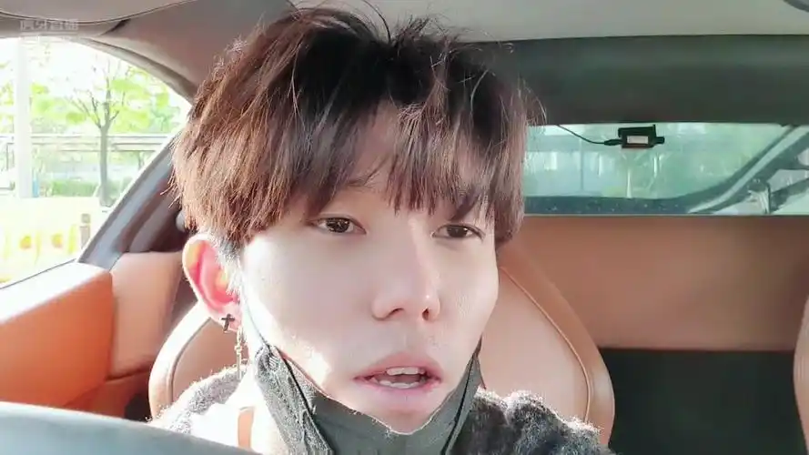 虎牙-李俊kkt_2020-04-29-2106_04-29-2144_法拉利 世界小姐相亲