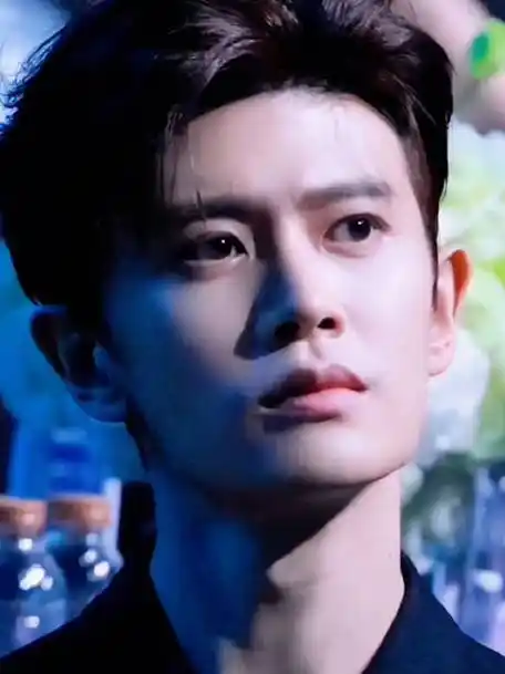 我反复看了好多遍颜值也太顶了#任嘉伦#@任嘉伦allen叶可爱·的微博