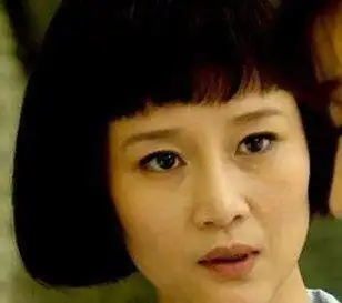 许亚军56岁魅力不减,4任老婆个个貌美如花,2个儿子帅过红明星