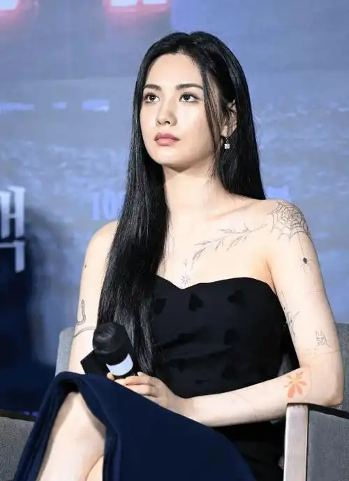 "世界第一美"林珍娜,全身刺青引起争议,本人终于回应:是真的_nana_洪