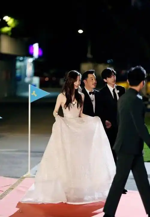 《跑男8》首张全家福出炉,谁是核心一目了然,跑男团2.