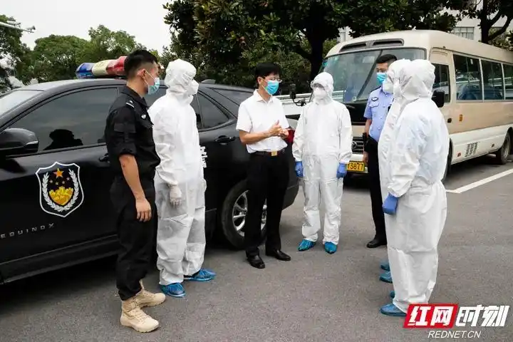 盛立新:再接再厉 打好"外防输入"硬仗