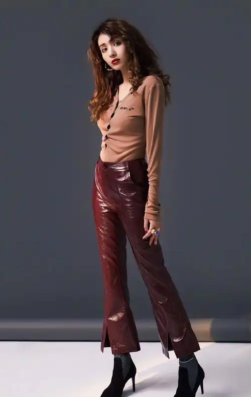 麦迪娜成熟妩媚写真图片33