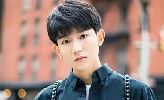 可以通过偶像参加活动,学习到特别正能量的知识,对于自己今后的考试