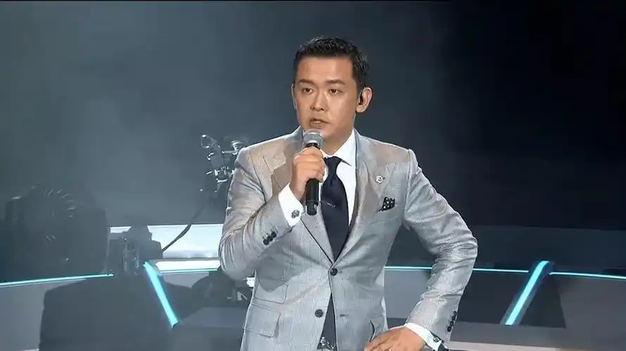 《经典老歌》走进歌声背后的人-会唱会演的大音乐人-"千手观音"雷颂德