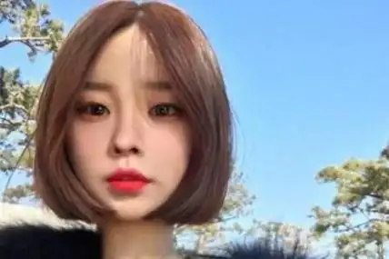 适合胖脸的短发发型 女生头发少什么发型好看