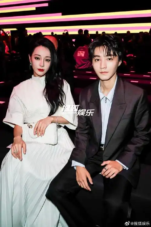 迪丽热巴王俊凯秀场合照##迪丽热巴王俊凯金智秀g社生图