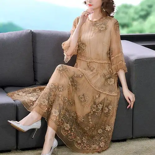 重工大码女装刺绣真丝连衣裙女夏2022新款早春大牌高端桑蚕丝裙子