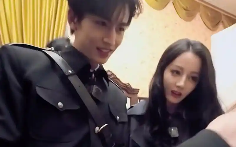 【张凌赫x迪丽热巴】男帅女美,太养眼了