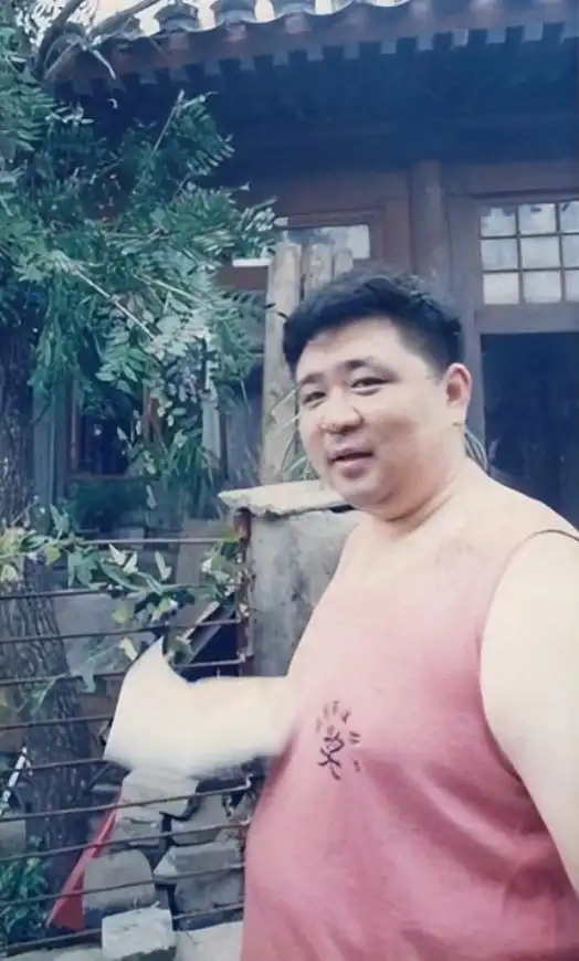 一级演员梁冠华因饰演狄仁杰走红曾因肥胖自卑还被女神倒追