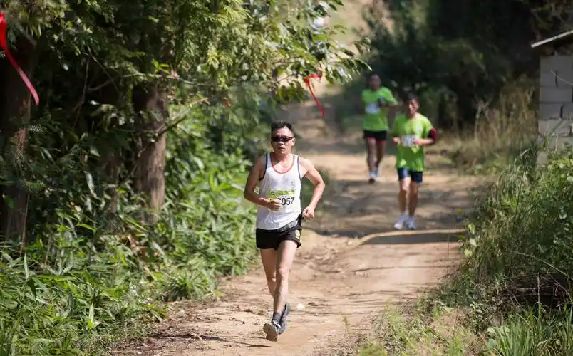 2018中国山地马拉松系列赛-信阳鸡公山站开赛