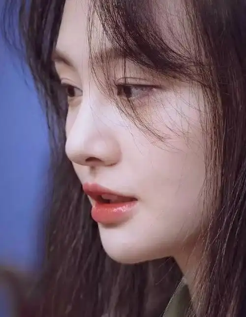 郑爽好不容易美回了楚雨荨,可网友却说鼻子又变了?