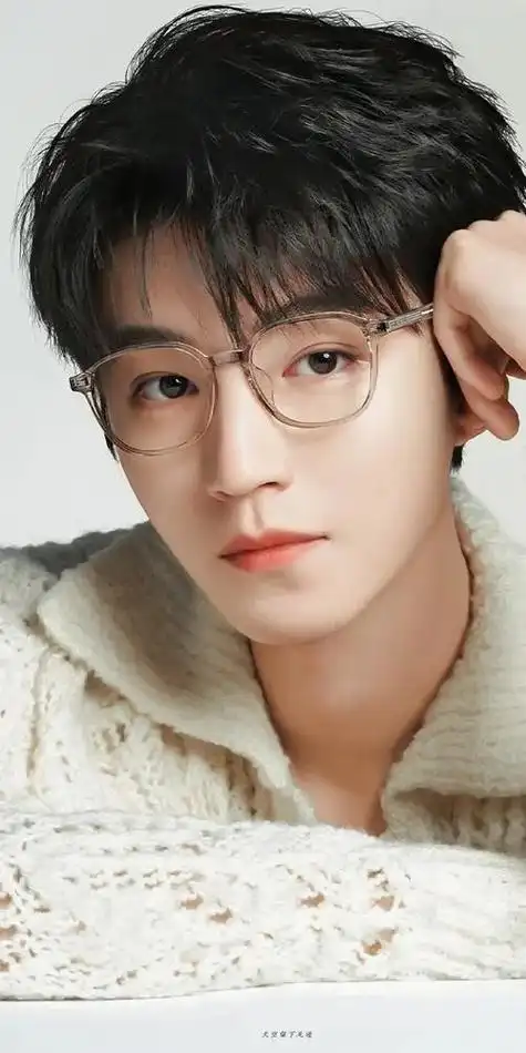 王俊凯的八字命理研究