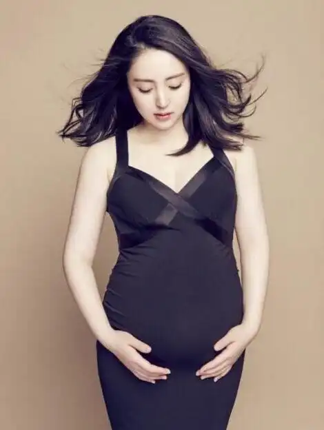 贵圈20位女星怀孕写真,李小璐性感,杨幂没变化,刘涛沉稳