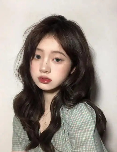 女生最显脸大的3款发型,你可千万别剪!