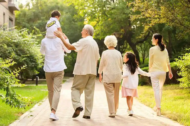 三代同堂图片下载