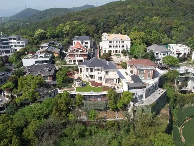 西湖花园山景别墅面积291388方花园860方