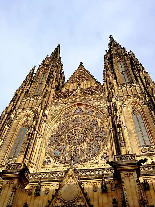 第1篇欧洲教堂金碧辉煌富丽堂皇