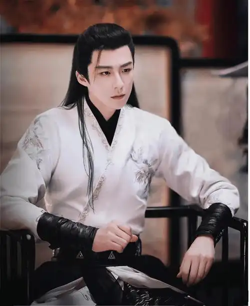 原创当红男星刘宇宁言论翻车古装剧不要演技只靠颜值和人设