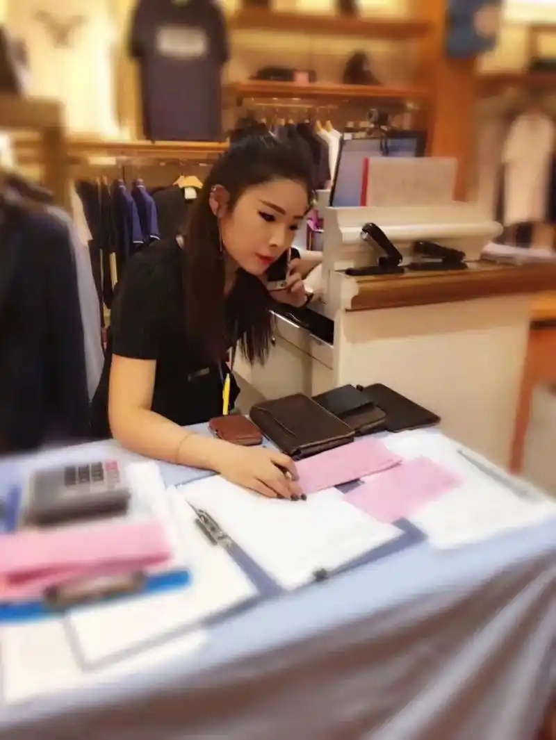 十年青春,十年故事! 十年生离死别,十年人情冷暖! # - 抖音