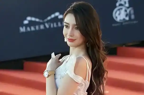 金像奖这一夜baby换造型抢风头却无人理睬尴尬处境暴露无遗