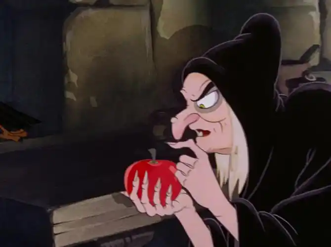 【童年】巫婆制作毒苹果 多国语版_哔哩哔哩 (゜-゜)つロ 干杯~-bili