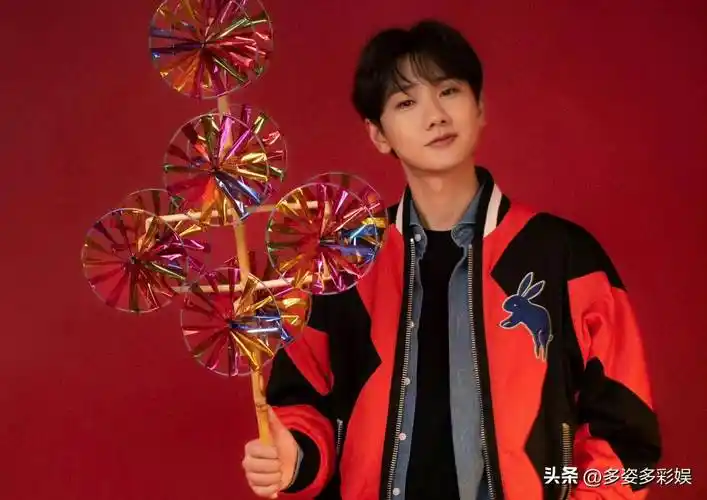 目前汪苏泷没有回应,不知道是真是假,如果是真的有了女朋友