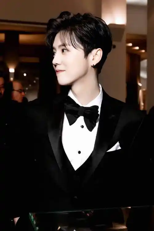 #鹿晗骨相##鹿晗#