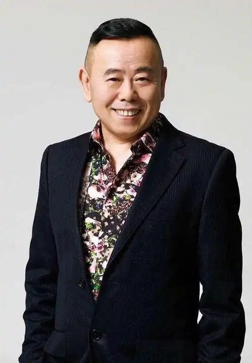 63岁喜剧演员潘长江拍戏腿骨折