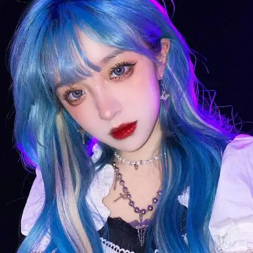 求蓝发小姐姐头像