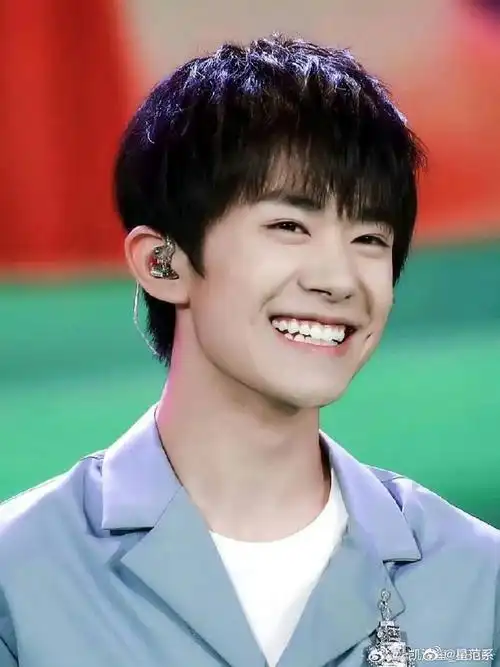 出道十几年还能笑的那么干净,易烊千玺是内娱的一股清流吧!