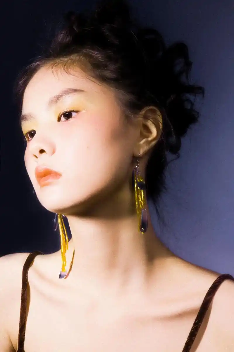 快乐回归 #新年要出色 #化妆 #化妆分享 #美女 #摄影 - 抖音