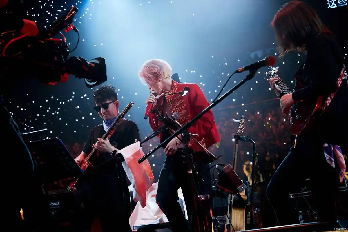 鹿晗2023πday演唱会·北京首站圆满结束 话题热度绵延不断