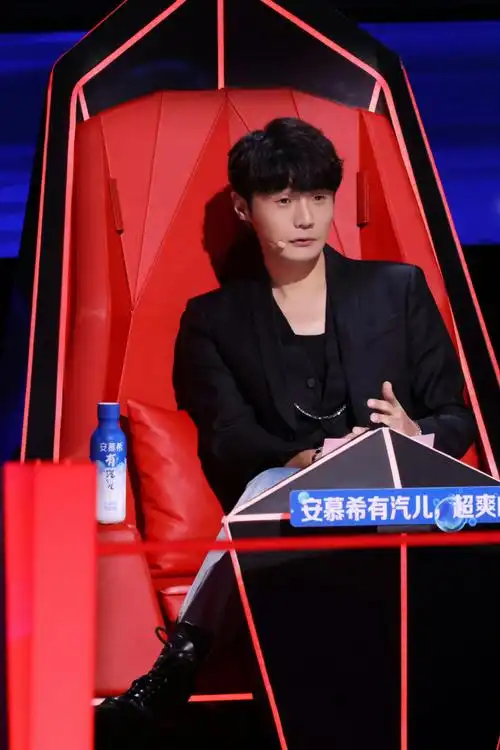 好声音第二轮导师对战#震撼开启90对战导师@廖昌永@李荣浩与观战