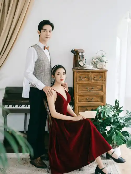 今年热门的轻复古婚纱照新人必拍风格系列