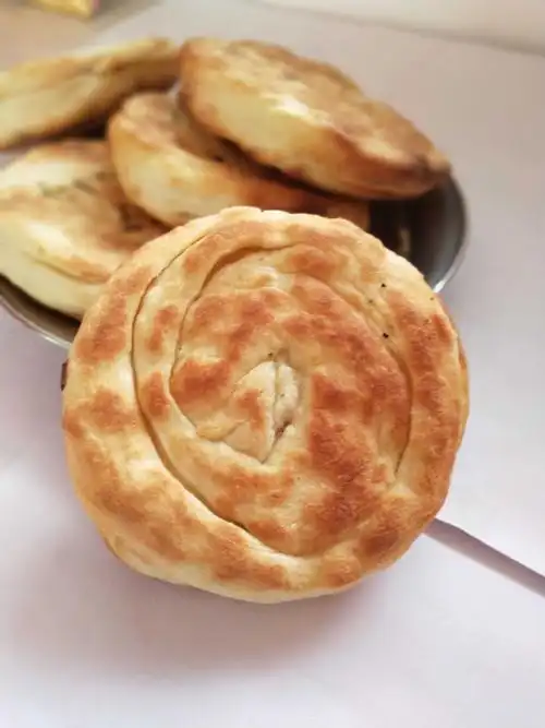 河南特产小吃农家无添加咸味五香烧饼正宗手工火烧馍北方面食包邮